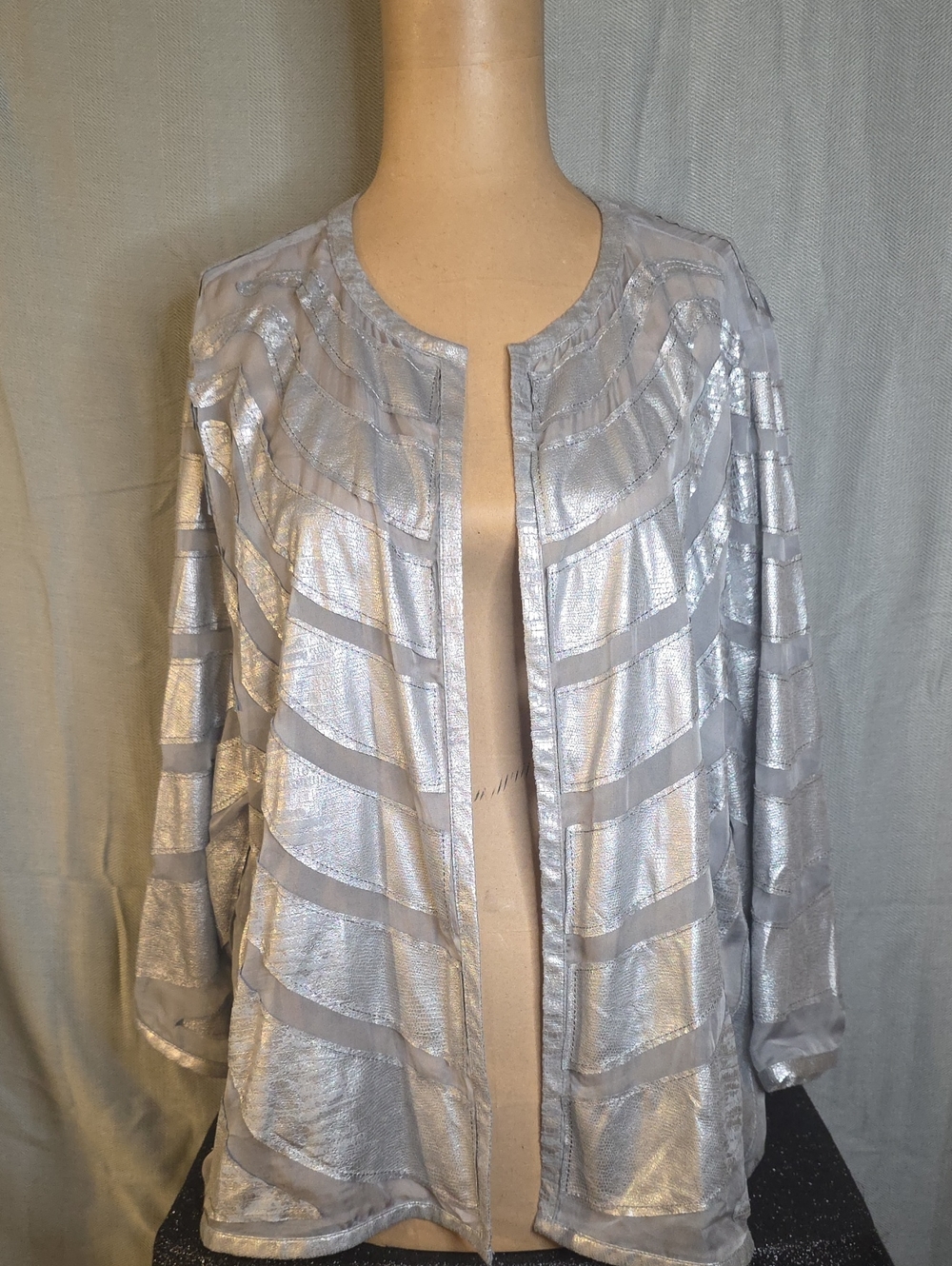 Chico's Traveler Collection Metallic Gray Cardigan
